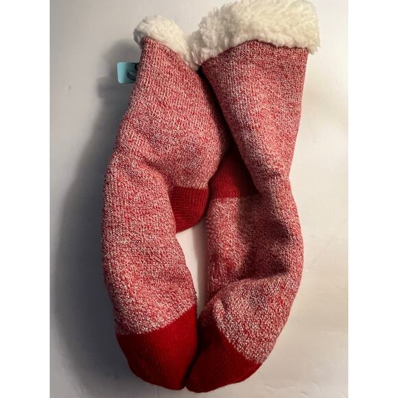 Muk Luks NWT Red Cabin Slipper Socks Infused with Shea Butter Size S/M (6-8) - Picture 5 of 5